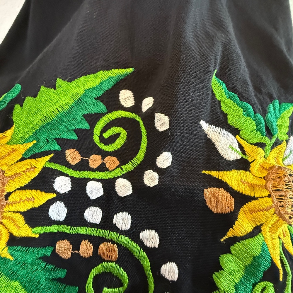 🌻 Sun-Kissed Beauty | Mexican Embroidered Sunflower Peasant Dress - M -Preloved - Picture 5 of 16
